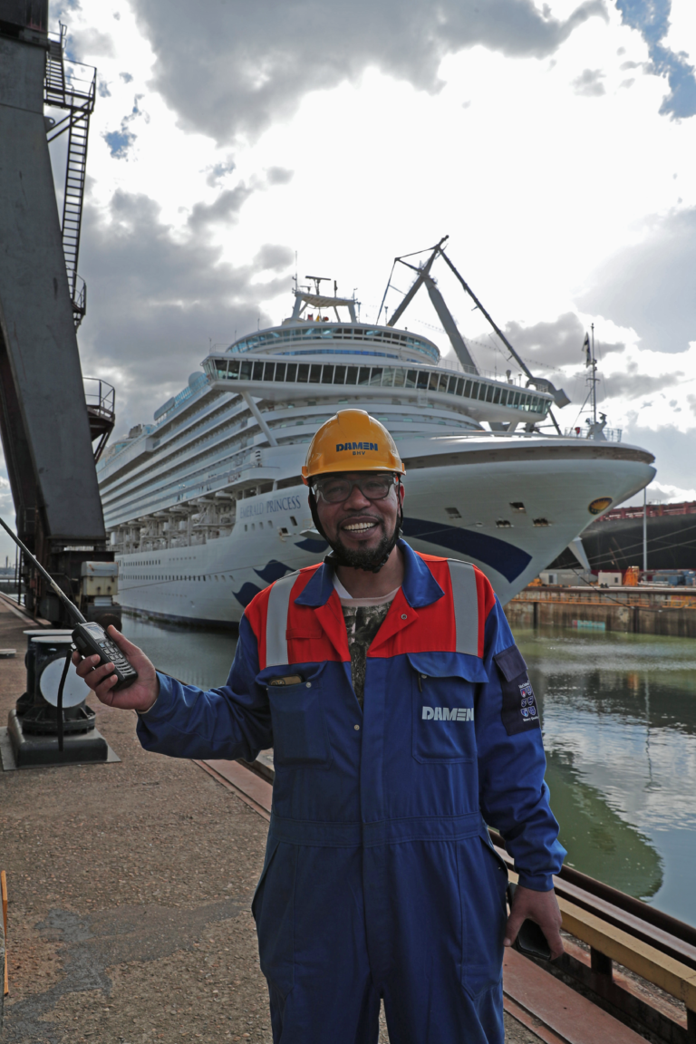 Verolme Damen Shiprepair Rotterdam Dock Winches